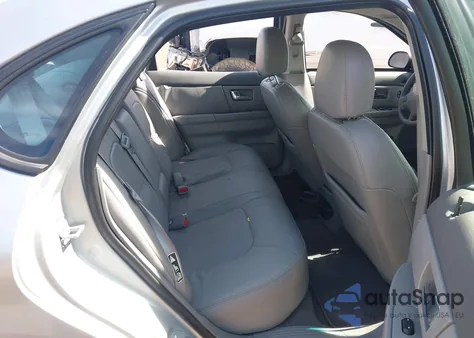 2000 Ford Taurus z USA, uszkodzony, nr VIN 1FAFP5557YA255138